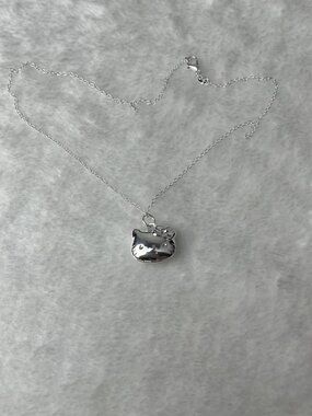 Hello Kitty necklace in silver